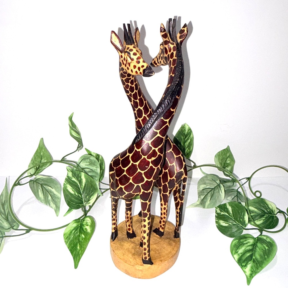 Hand Carved Wooden Giraffe Sculpture Intertwined Necks Hand Painted 12.5" - Picture 13 of 16
